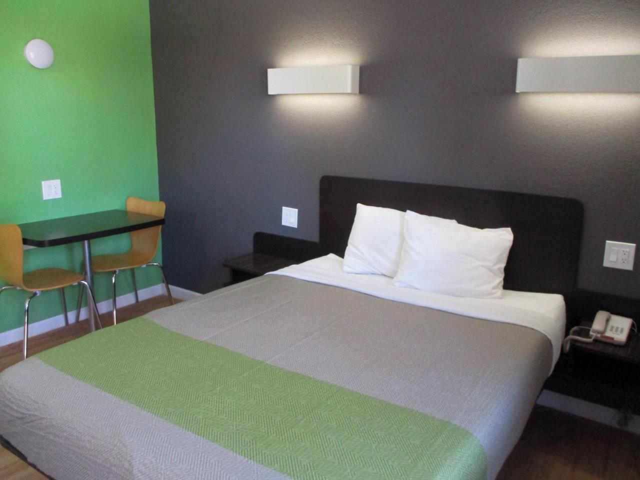 6-barstow, Ca 3*