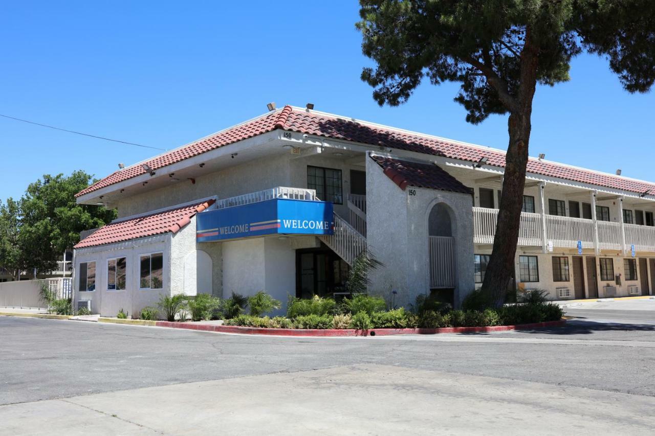 6-barstow, Ca Hotel
