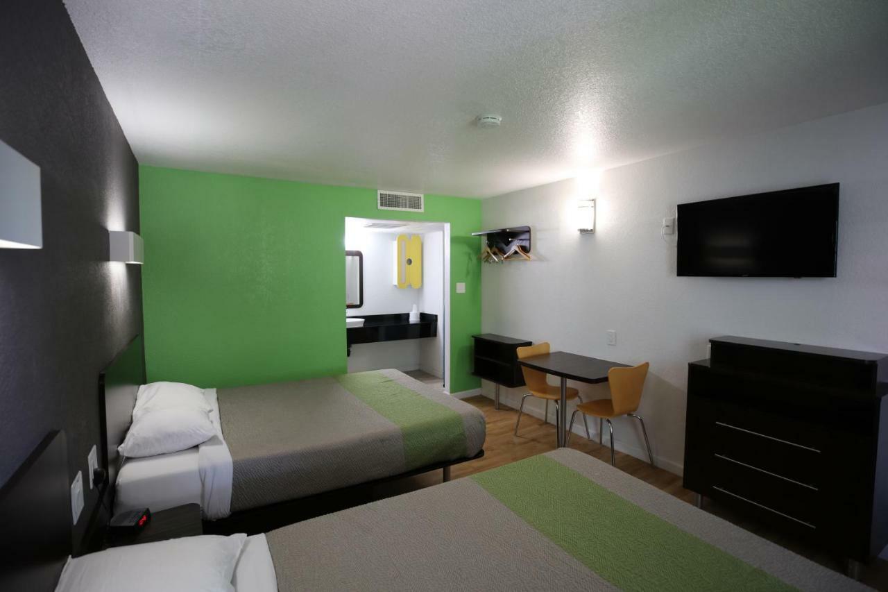 6-barstow, Ca