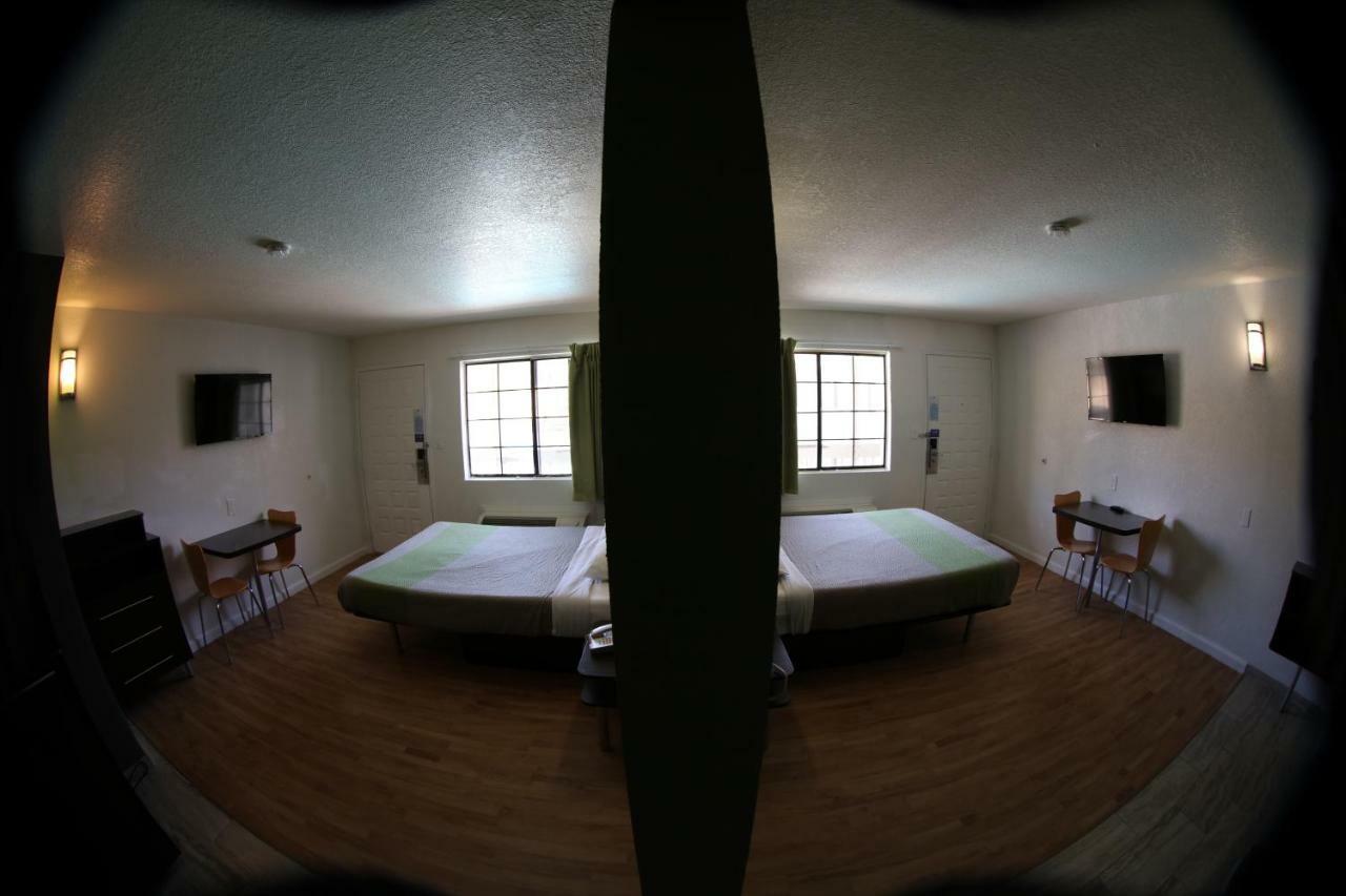 6-barstow, Ca Hotel Barstow
